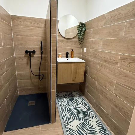 New 2025 Grand Pour 6 Avec Vue Magnifique Apartment *