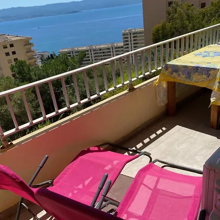 Magnifique Face à La